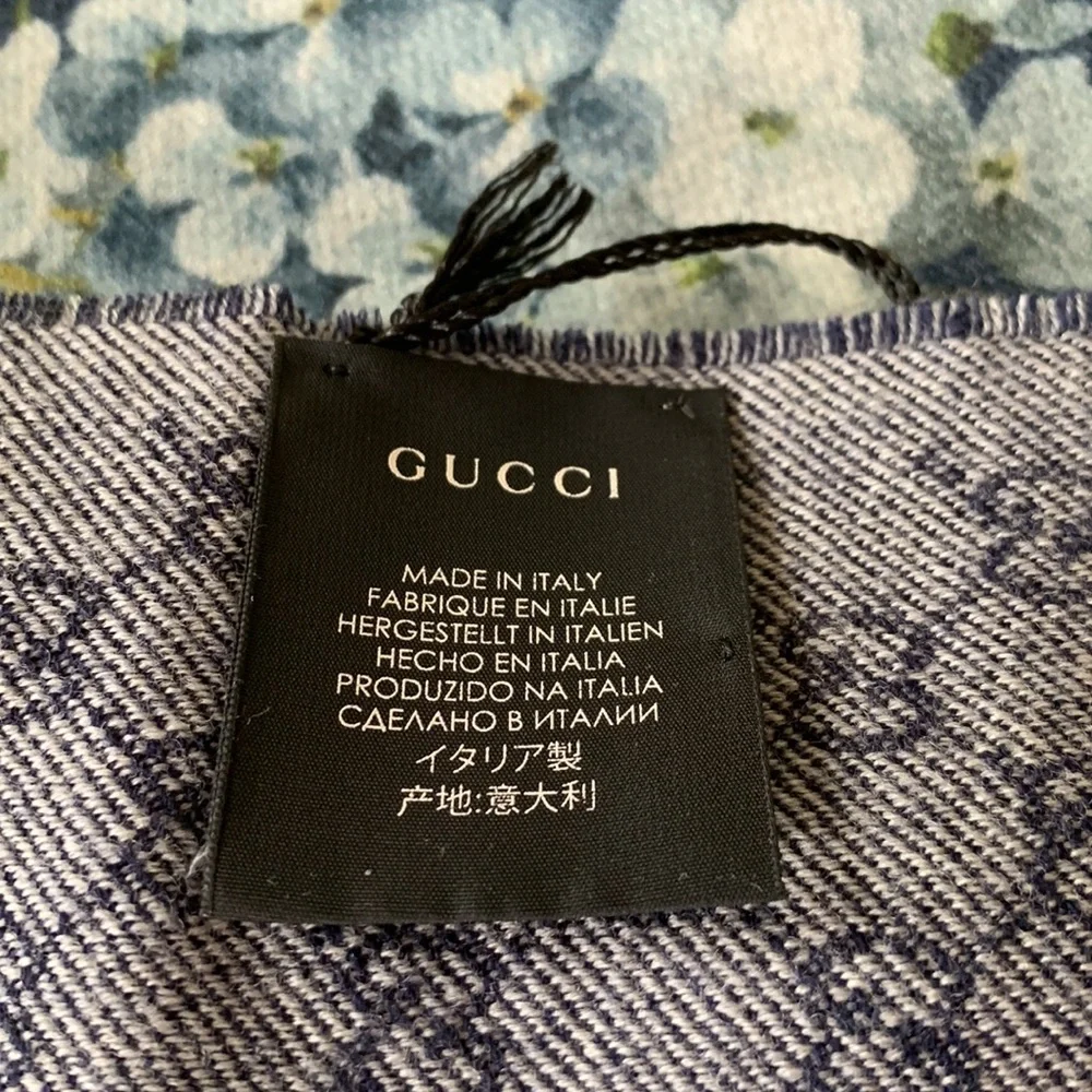 🪻 New Authentic Gucci Reversible Floral Wool Scarf
